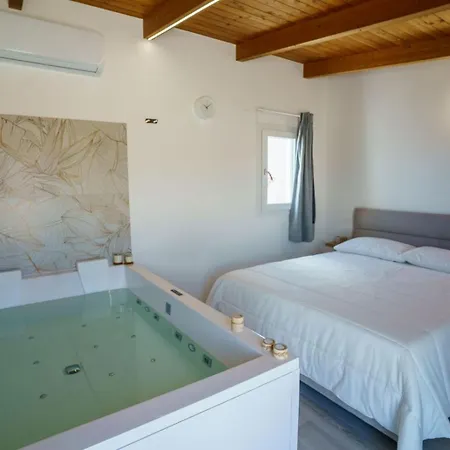 White & Grey 3* Supersano