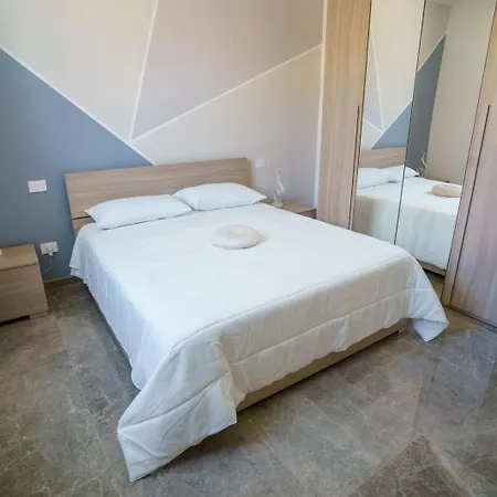 White & Grey Panzió 3*