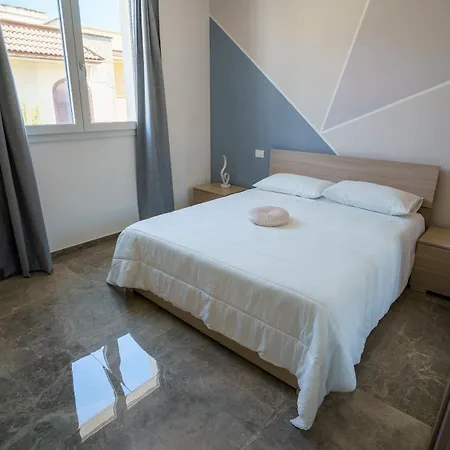 Bed and Breakfast White & Grey Supersano